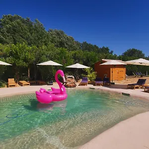 le-mas-des-iscles.fr-provencehotel.com/