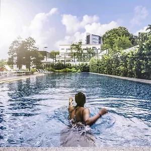 Mercure On Stevens Hotel Singapore