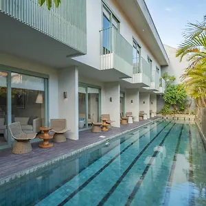 O - Two-floor Studio, Walk To The Hotel Seminyak (Bali)