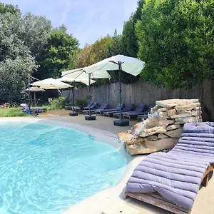 le-mas-des-iscles.fr-provencehotel.com/