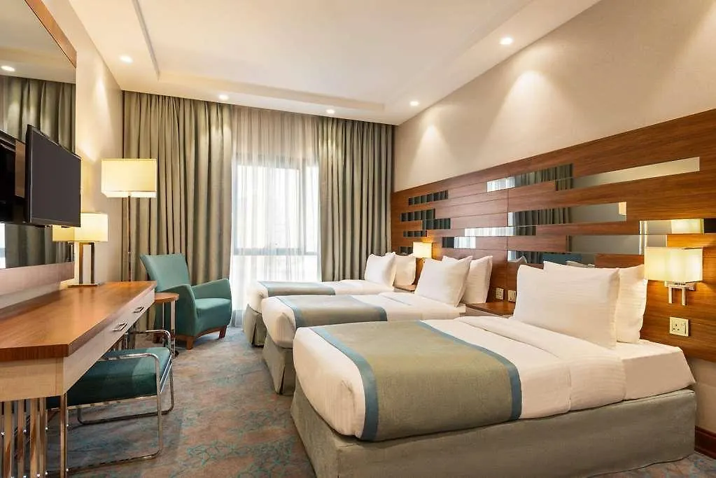 فندق Ramada By Wyndham Makkah Zad Al Rawda مكة